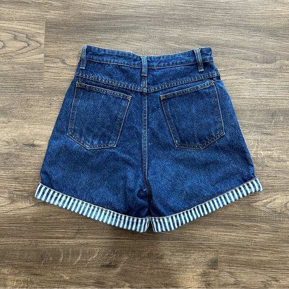 vintage | denim shorts - Picture 3 of 3